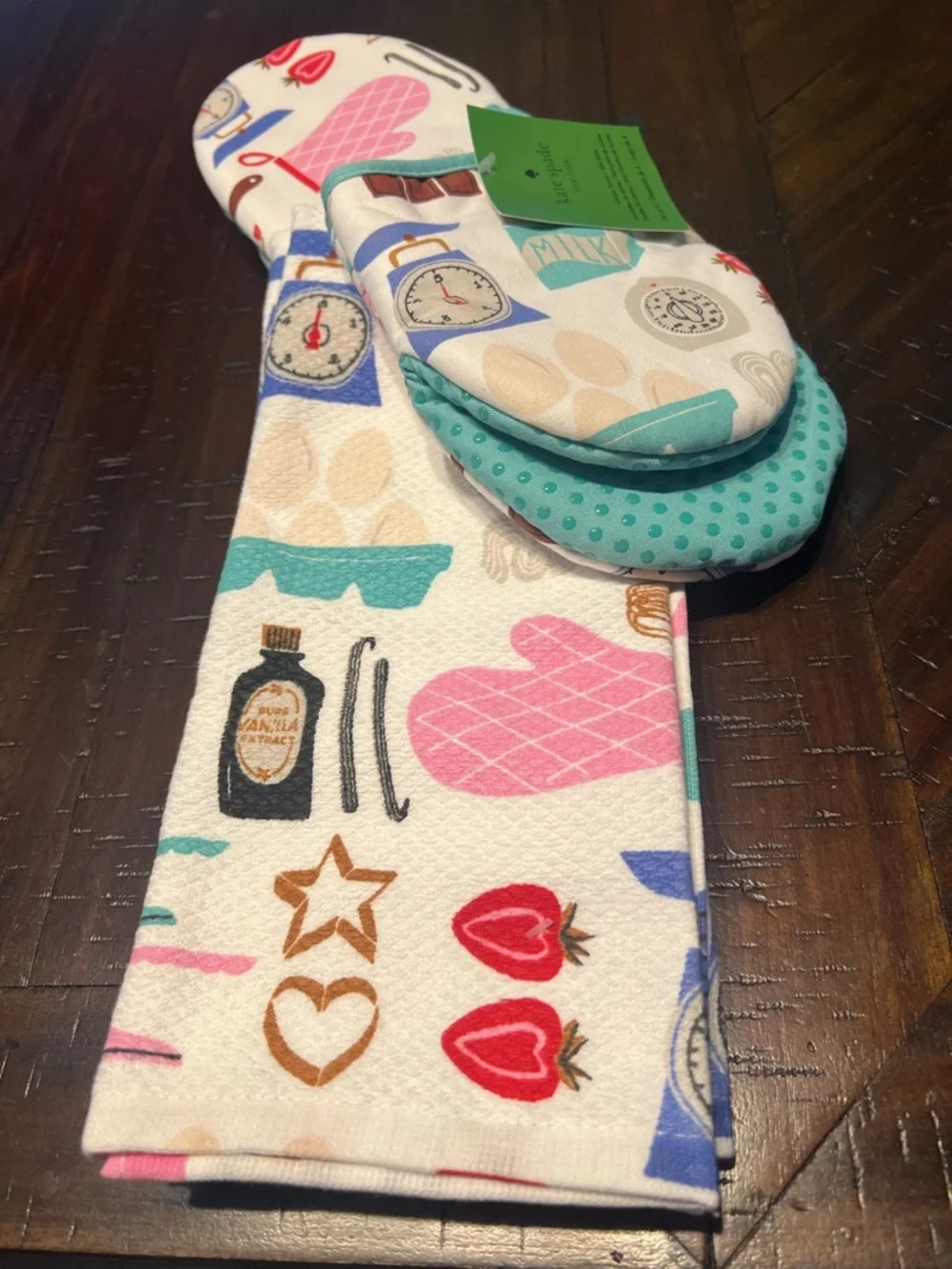 Kate Spade NY Colorful Baking Kitchen Towels and Oven Mitts Set